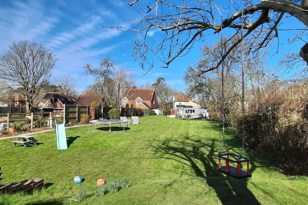 Sycamore Lodge Kent With Ev Zappi Type 2, Swimming Pool For A Fee Sellindge Екстериор снимка