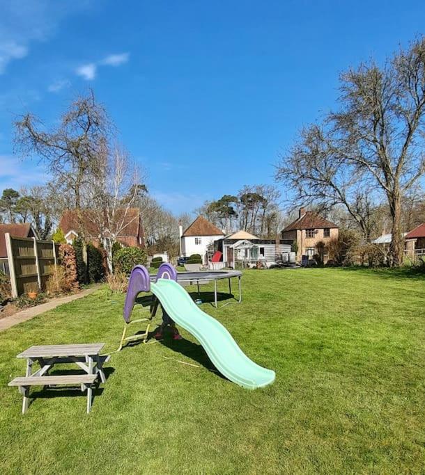 Sycamore Lodge Kent With Ev Zappi Type 2, Swimming Pool For A Fee Sellindge Екстериор снимка